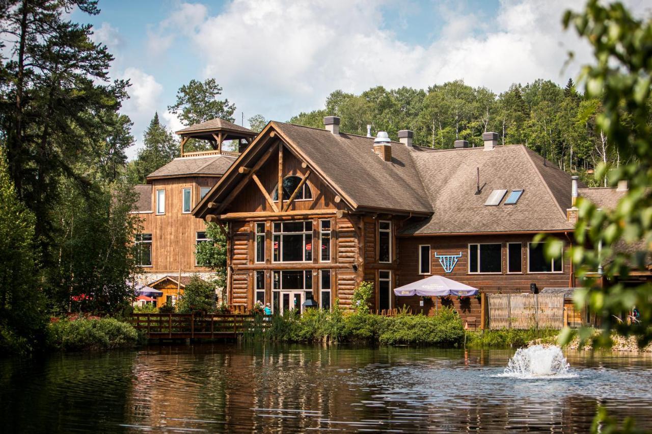Auberge Du Lac Taureau Saint-Michel des Saints Exterior photo