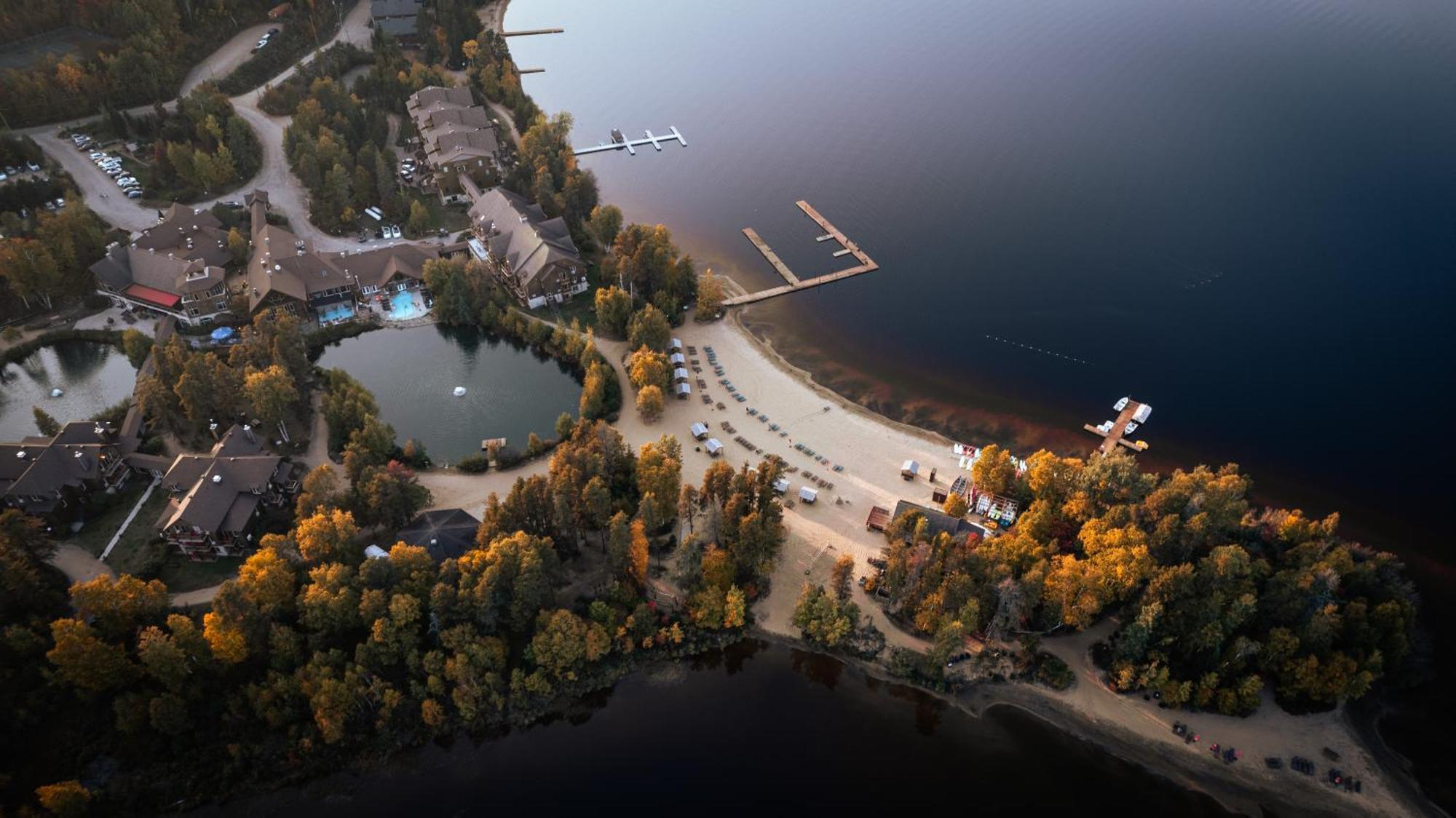 Auberge Du Lac Taureau Saint-Michel des Saints Exterior photo